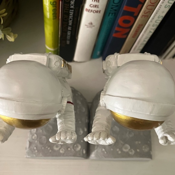 Astronaut Polyresin Weighted Bookends Playful Space - Picture 7 of 14